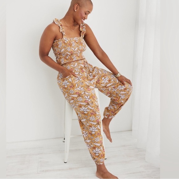 Aerie Yellow Smocked High Waisted Beach Pants Women's  Size Medium - Picture 2 of 14